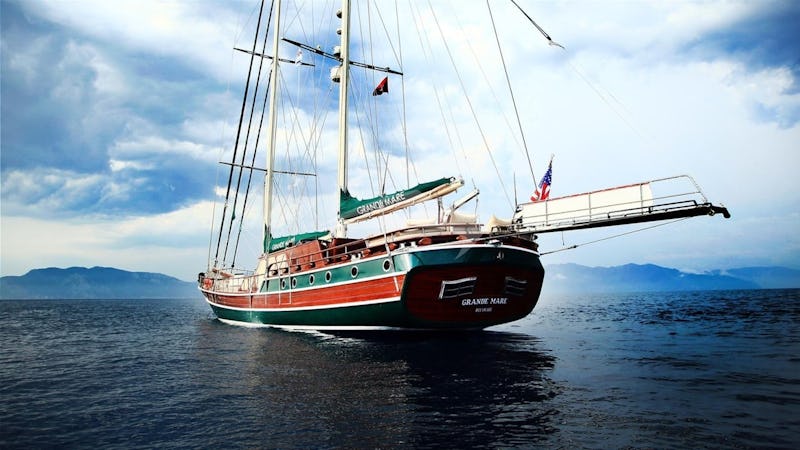 Yacht Charter GRANDEMARE