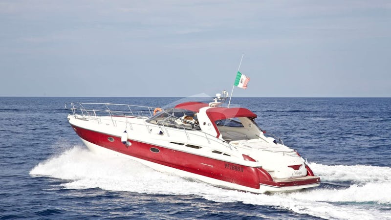 Yacht Charter MAGIA