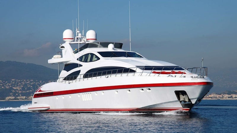 Yacht Charter KABIR