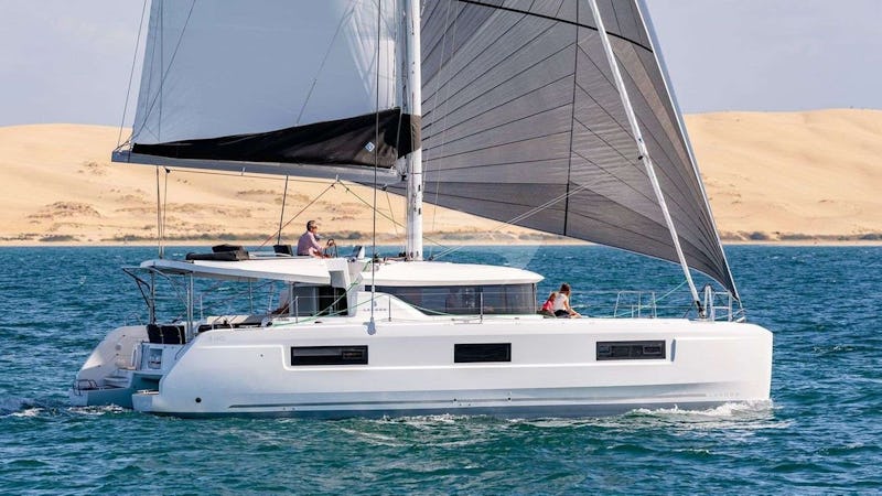 Yacht Charter EASIR II