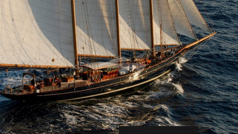 Yacht Charter SHENANDOAH OF SARK