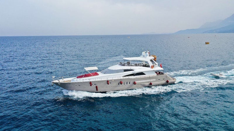 Yacht Charter ERDOGAN