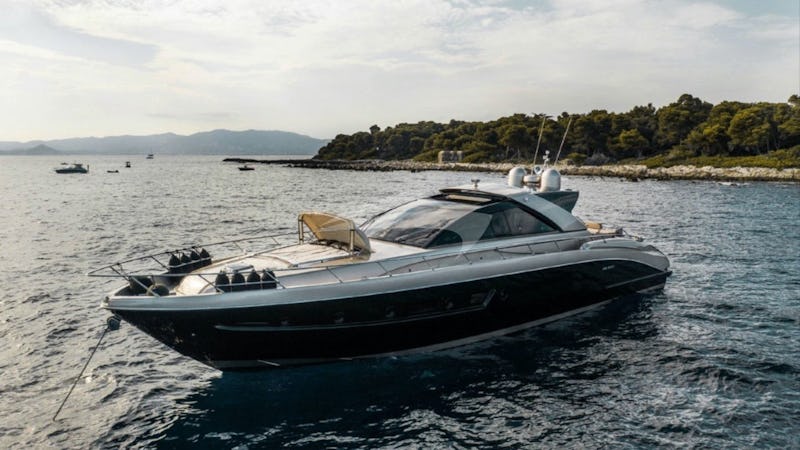 Yacht Charter ALTER EGO