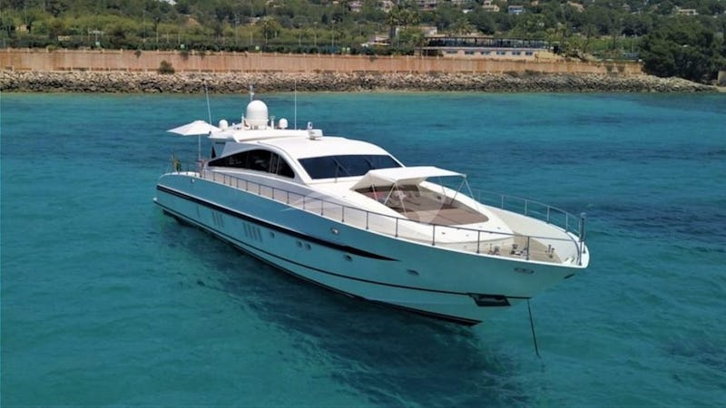 Yacht Charter CHURRI