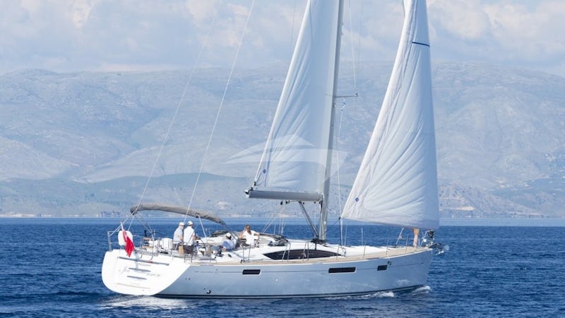 Yacht Charter JEANNOUS