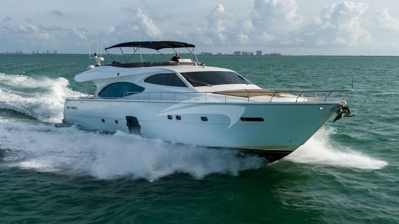Yacht Charter INDULGE