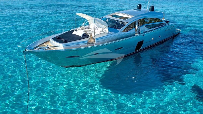 Yacht Charter HALLEY