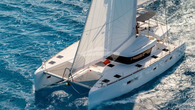 Yacht Charter MOJITA