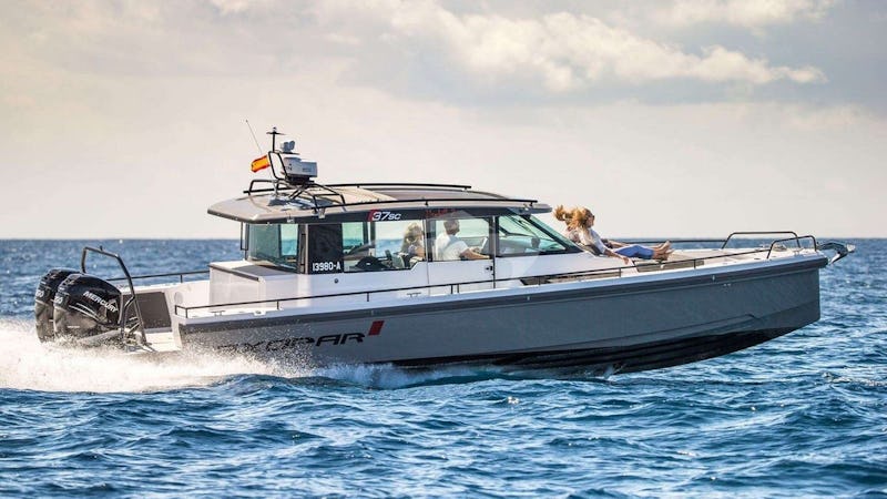Yacht Charter GEORGIA JAMES