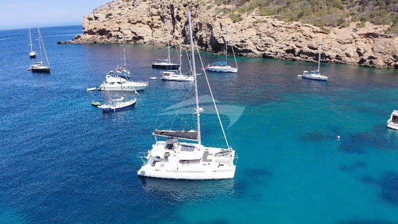 Yacht Charter CIDICI
