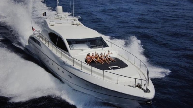 Yacht Charter NAMASTE