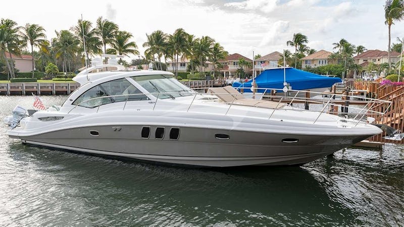 Yacht Charter NO SHOES