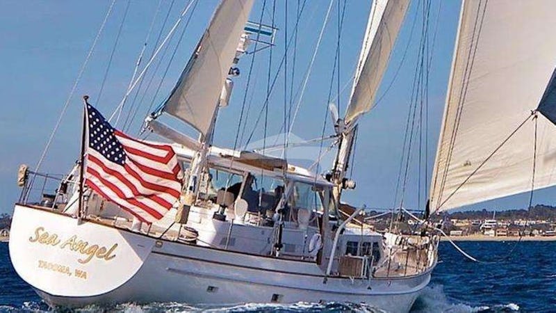 Yacht Charter SEA ANGEL III