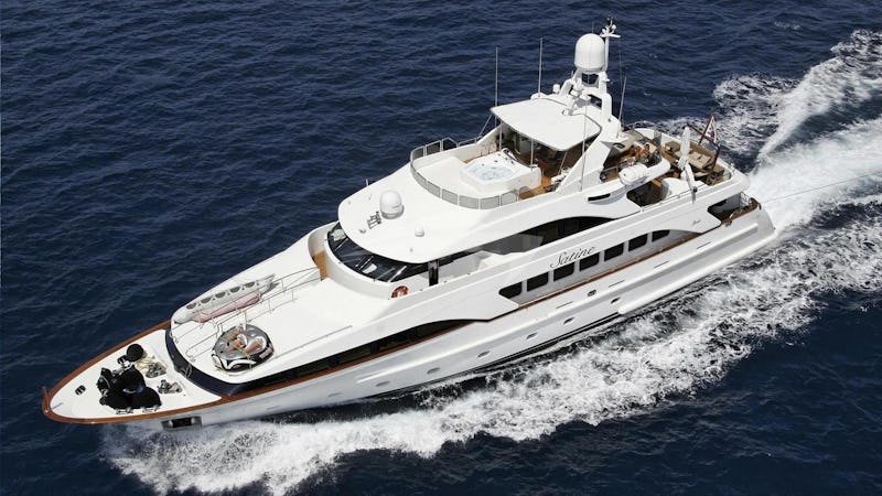 Yacht Charter SATINE