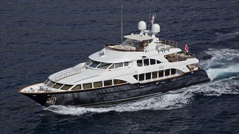Yacht Charter AFRICAN QUEEN