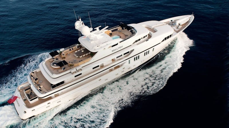 Yacht Charter SEALYON