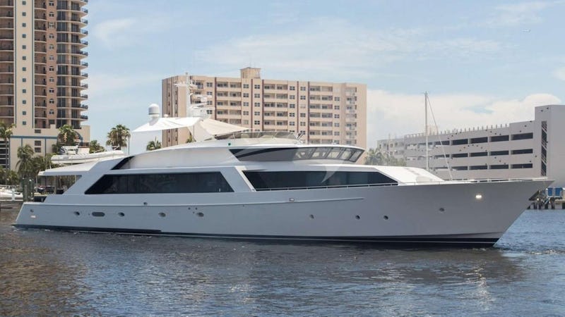 Yacht Charter BAC O BOOC