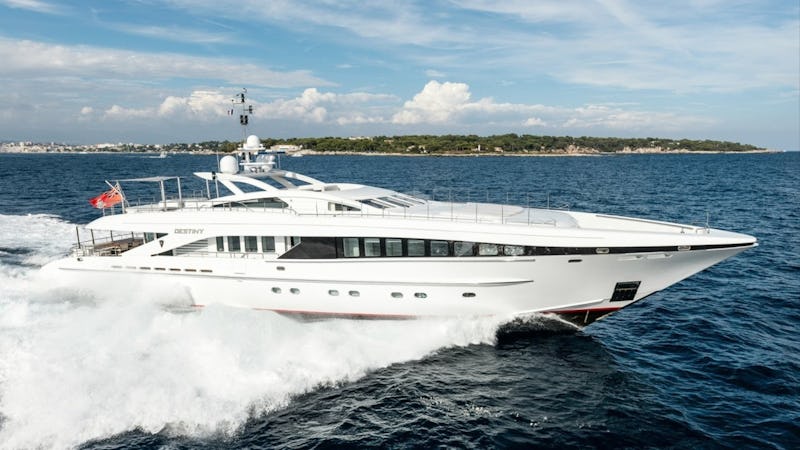 Yacht Charter HER DESTINY
