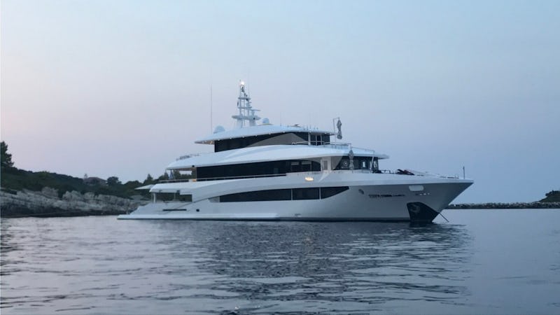 Yacht Charter MY EDEN