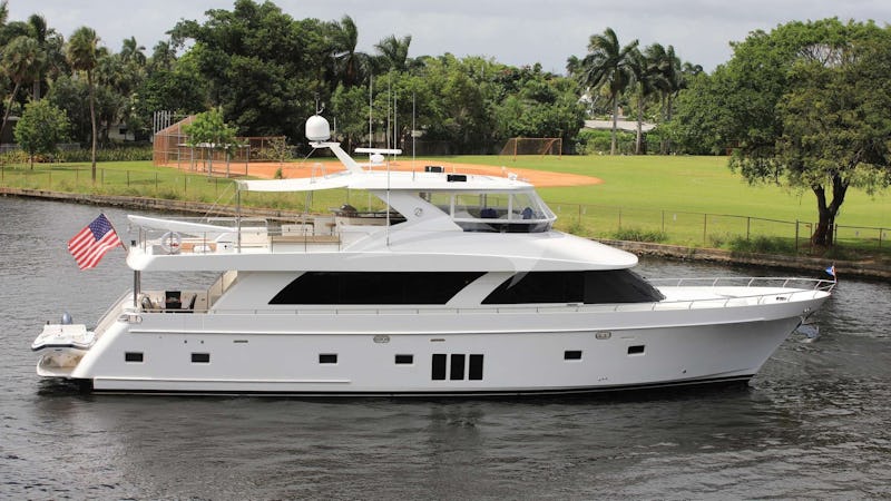 Yacht Charter UNCORKED