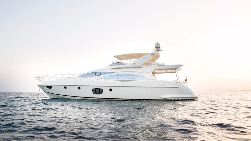 Yacht Charter JOMARA