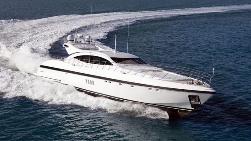 Yacht Charter VEYRON