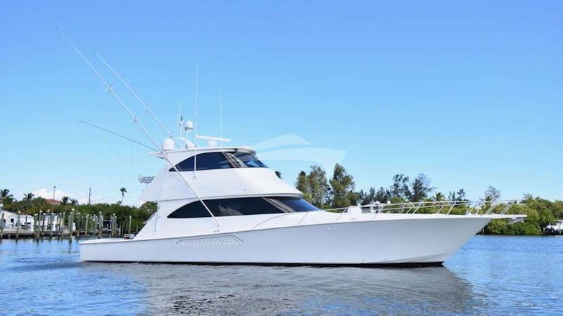 Yacht Charter TOO MANY MARTINIS
