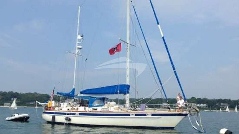 Yacht Charter SEA WITCH