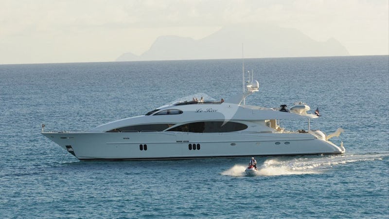 Yacht Charter LE REVE