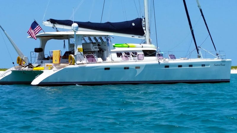 Yacht Charter SOUTHERN PASSAGE