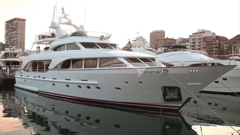 Yacht Charter ANYPA