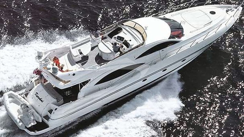 Yacht Charter LUCKY SEVEN