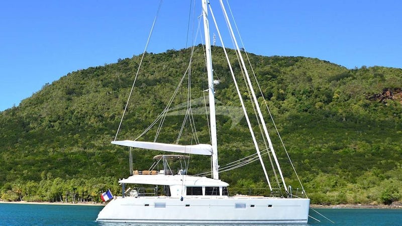 Yacht Charter BACCHUS