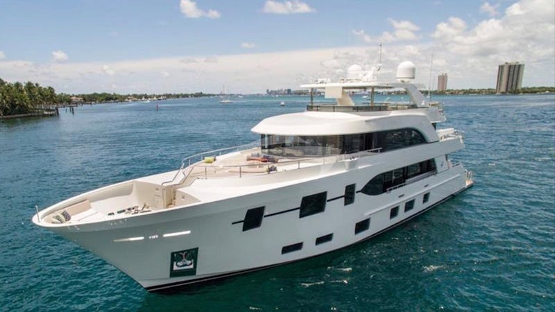 Yacht Charter THE ROCK