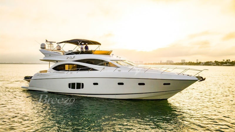 Yacht Charter SIRENA