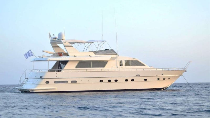 Yacht Charter AELIA
