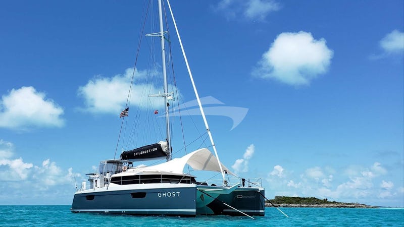 Yacht Charter GHOST