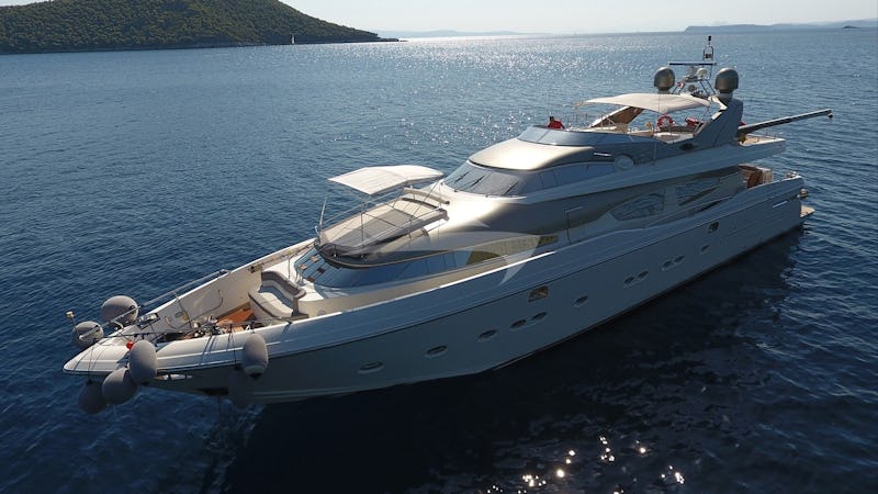 Yacht Charter ALBATOR 2
