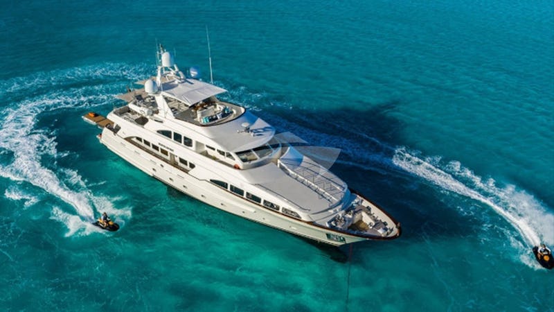 Yacht Charter HEAVEN CAN WAIT