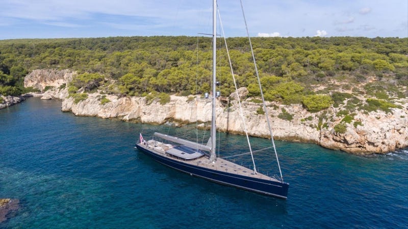 Yacht Charter G2