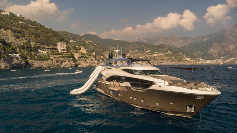Yacht Charter VIVALDI