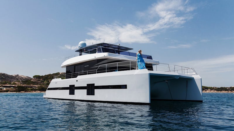 Yacht Charter KUKLA