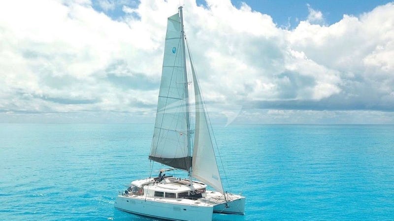 Yacht Charter MADRIGAL V