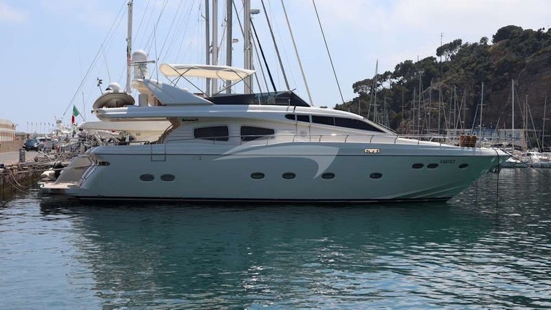 Yacht Charter BOOMERANG IV