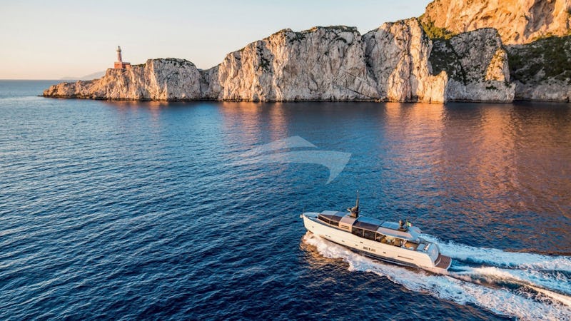 Yacht Charter BOOMSHAKALAKA