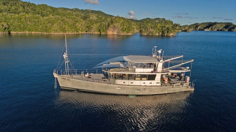 Yacht Charter GREY WOLF