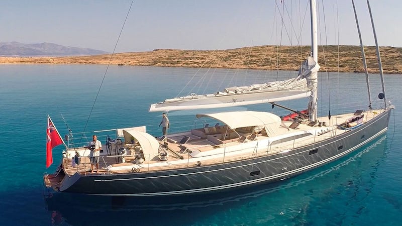 Yacht Charter FREEBIRD