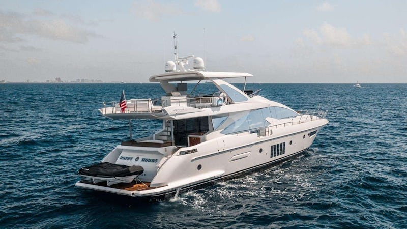 Yacht Charter HAPPY HOURS