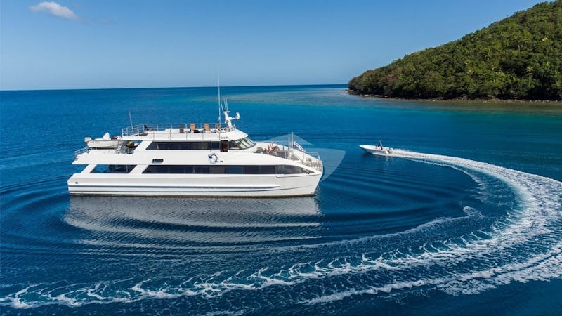 Yacht Charter PACIFIC QUEST