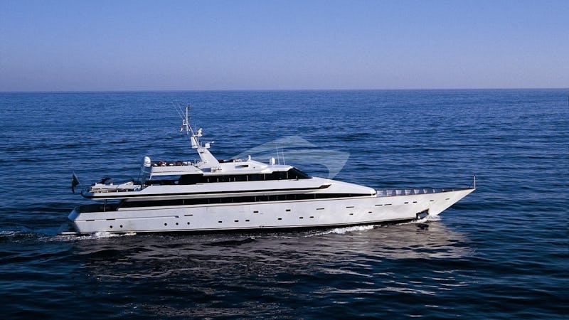Yacht Charter COSTA MAGNA
